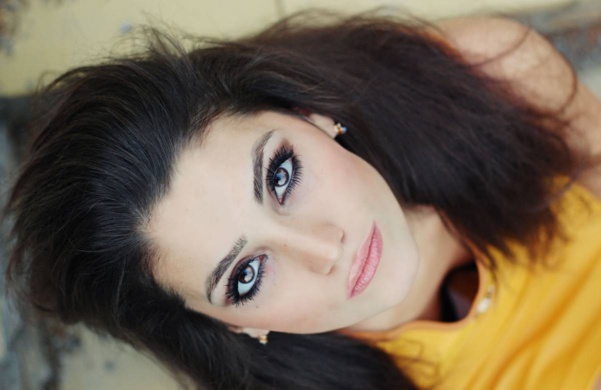 Non-invasive facial rejuvenation. Non-invasive facial rejuvenation.
